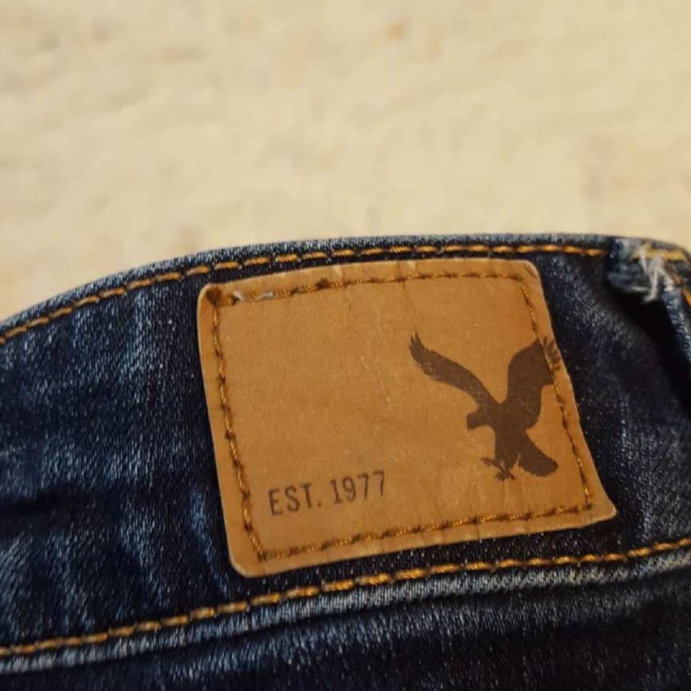 American Eagle Jeans (dark) - Picture 3 of 4
